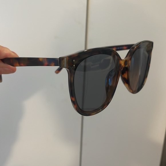 SOJOS cateye sunglasses - Picture 2 of 2